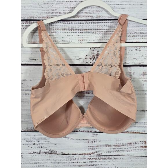 Danskin underwire dusty rose color bra with lace detail size 38DD - Picture 2 of 5